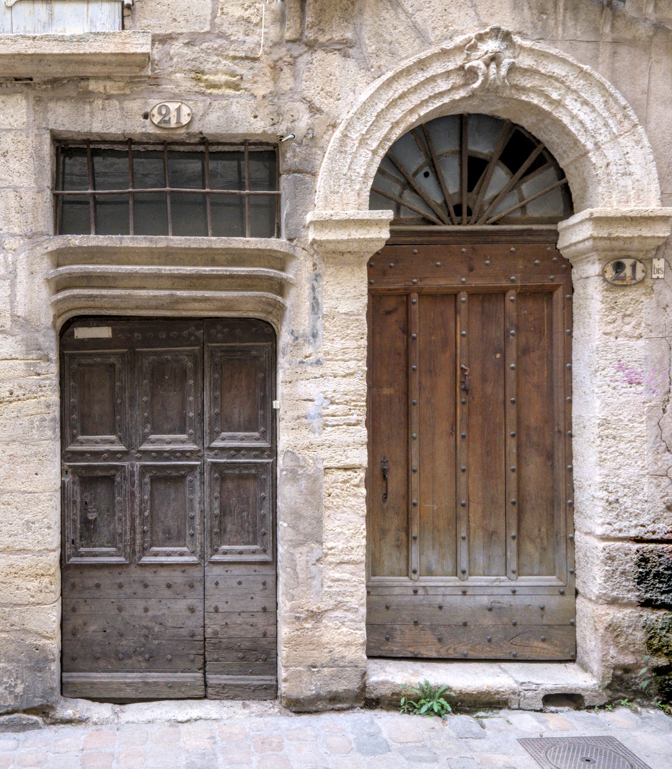 Double porte au 21  rue de la Foire